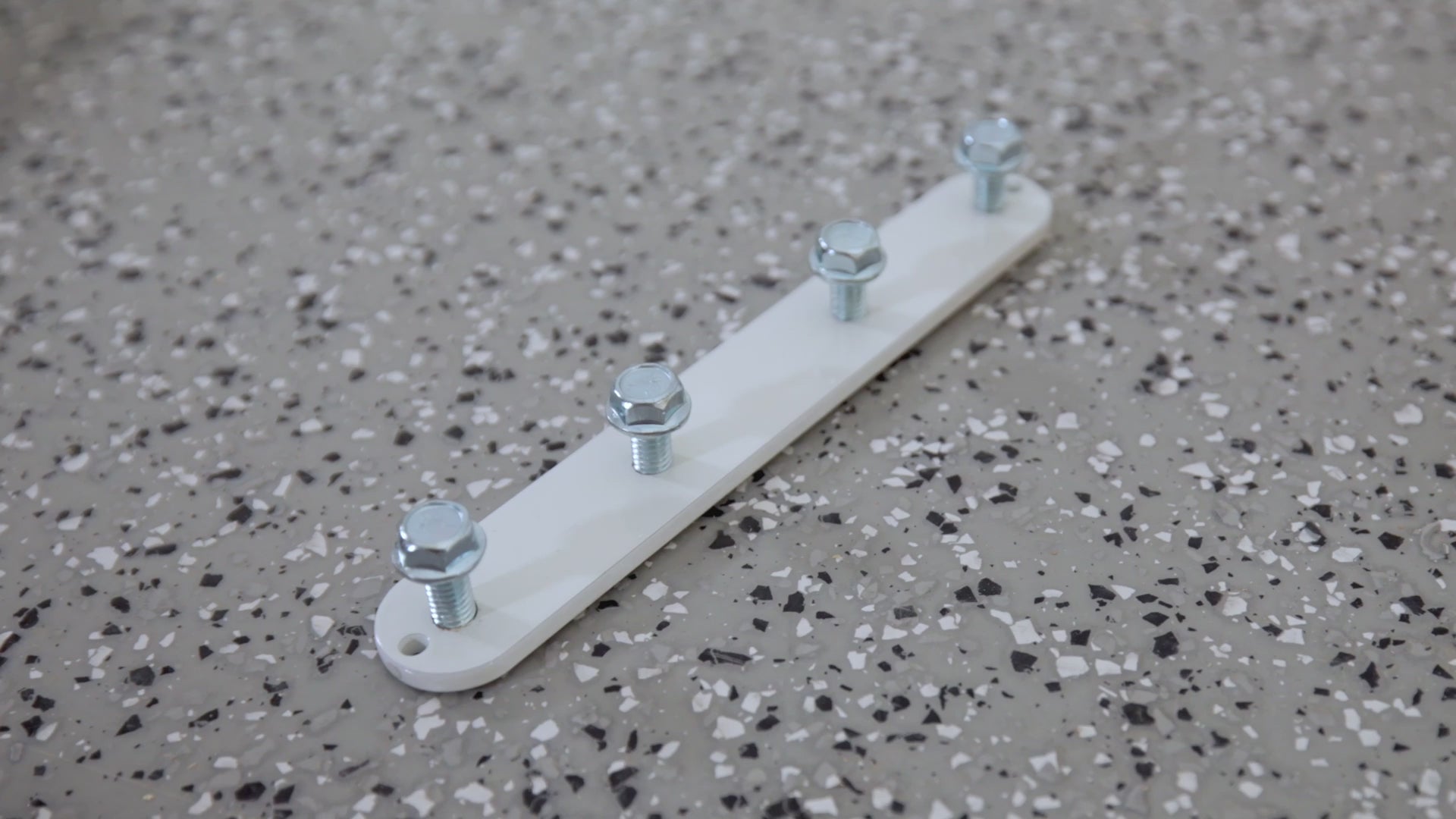 Bin/Tote Slide Channel Rail Connector